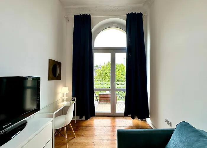 Na Monte Cassino 26 *